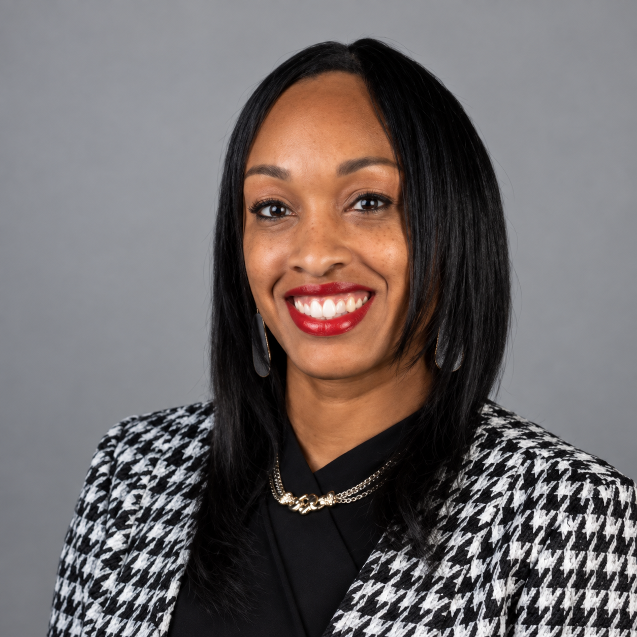 Headshot of Mavia F. Lee, MBA, Assistant Vice President of Client Partnership Success at 3 Enrollment Marketing